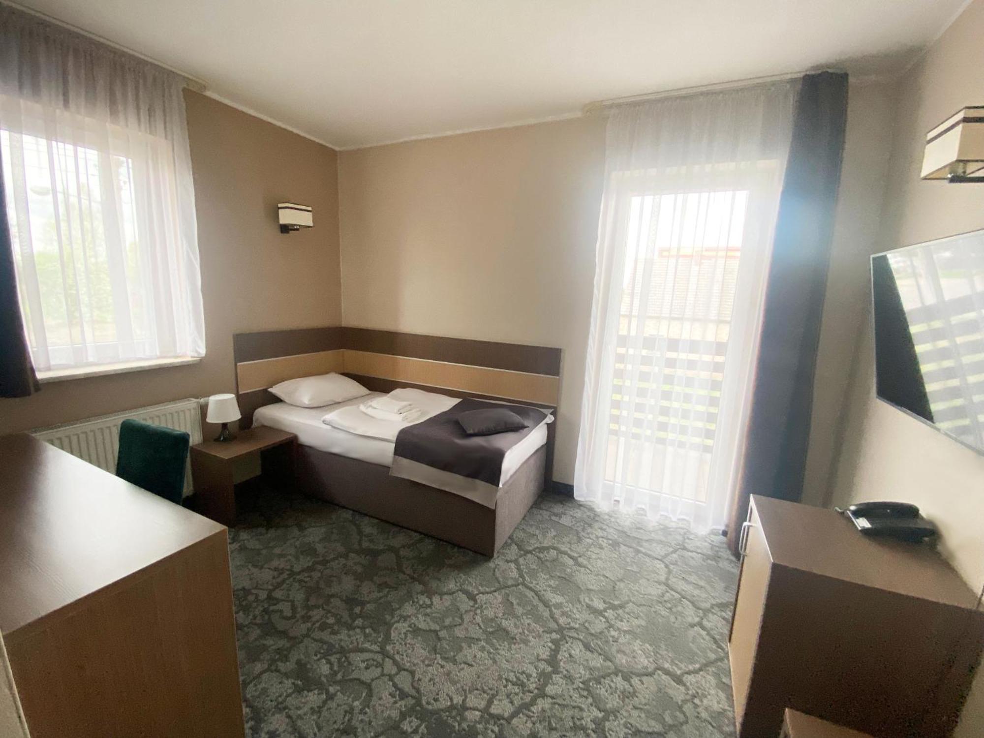 Hotel Sleep Wroclaw Ngoại thất bức ảnh