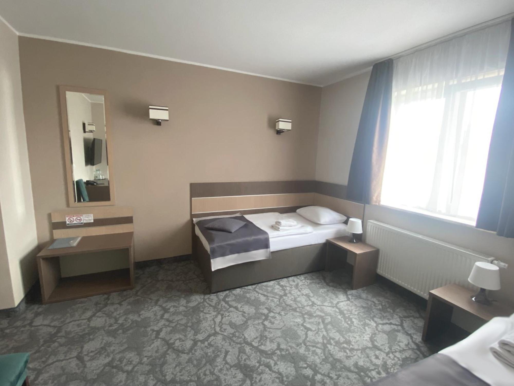 Hotel Sleep Wroclaw Ngoại thất bức ảnh