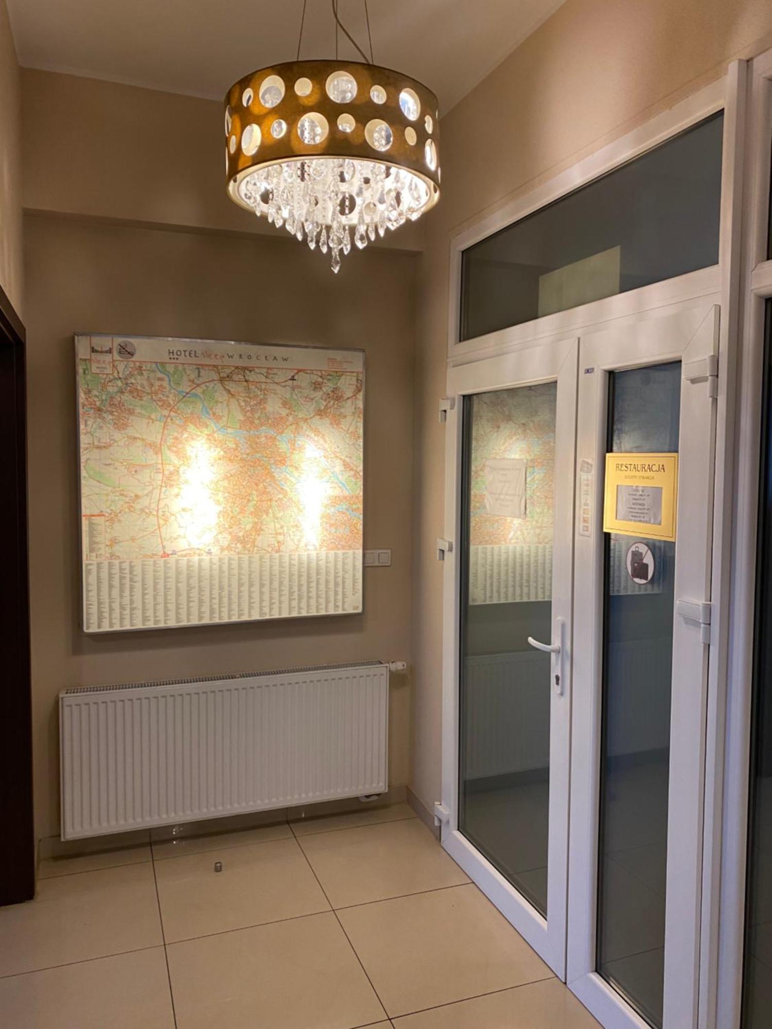 Hotel Sleep Wroclaw Ngoại thất bức ảnh