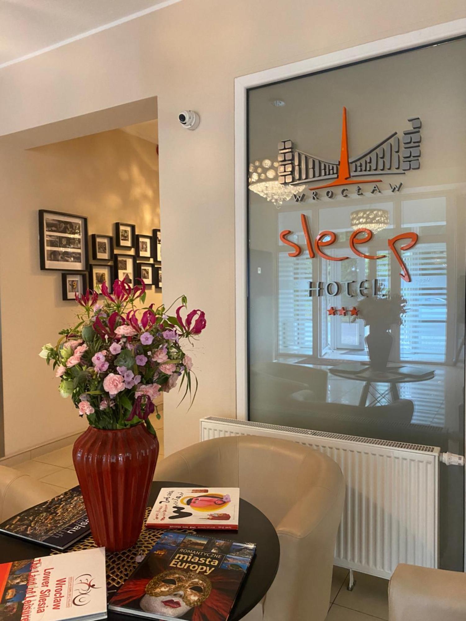 Hotel Sleep Wroclaw Ngoại thất bức ảnh