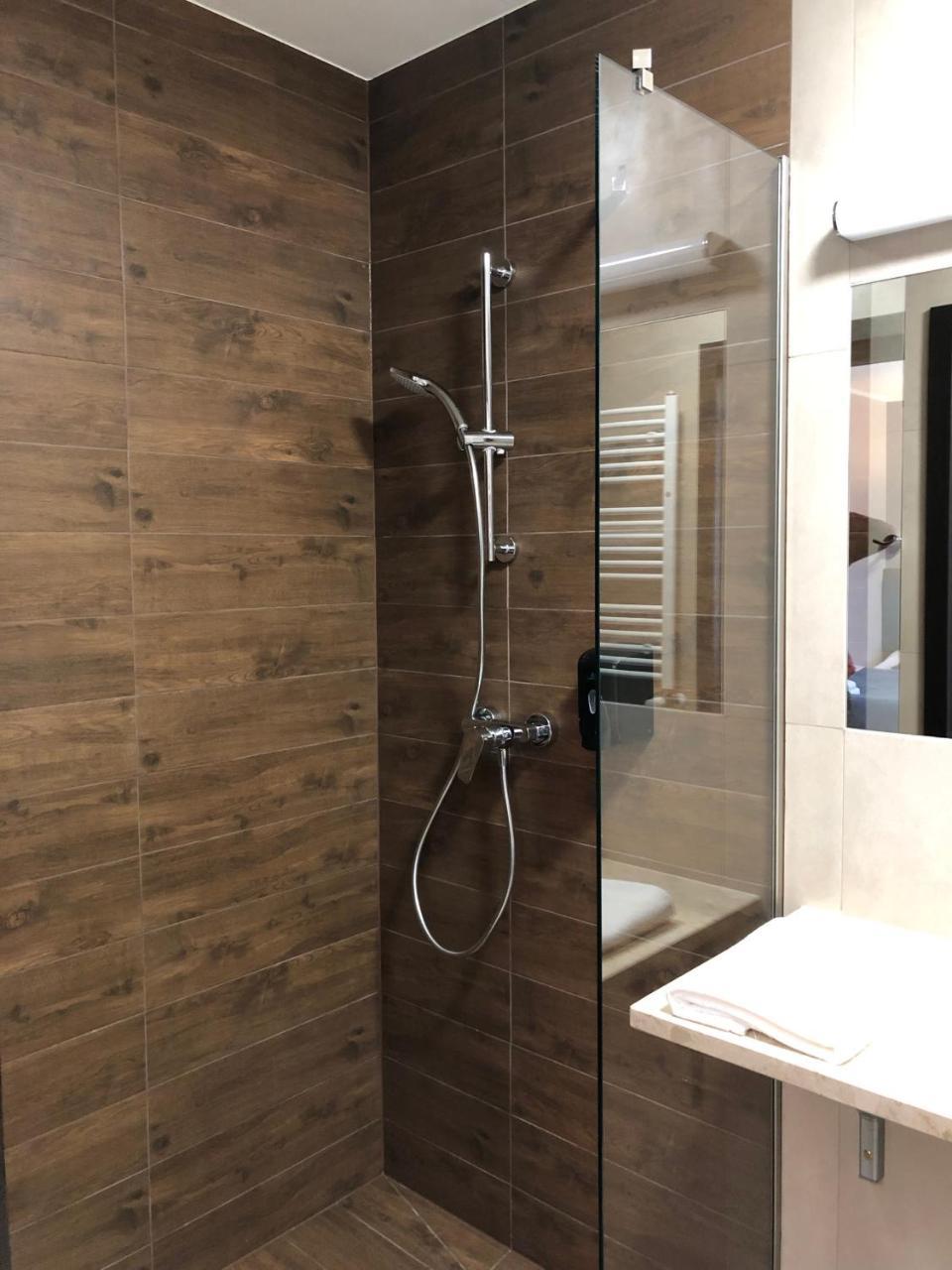 Hotel Sleep Wroclaw Ngoại thất bức ảnh