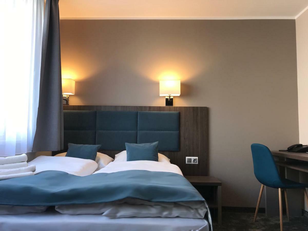 Hotel Sleep Wroclaw Ngoại thất bức ảnh
