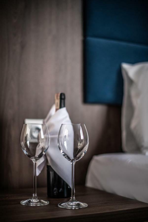Hotel Sleep Wroclaw Ngoại thất bức ảnh